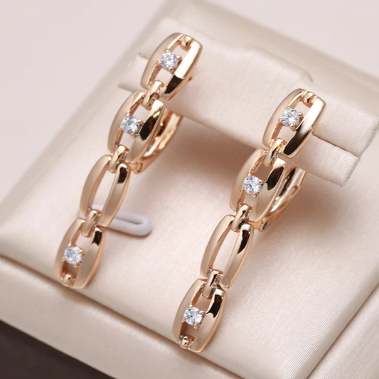 Elegant Chained Earrings In Gold