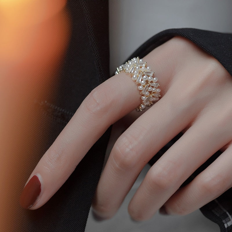 Luxury Pearl Ring In Gold