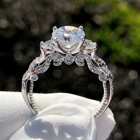Elegant White Zirconia Ring