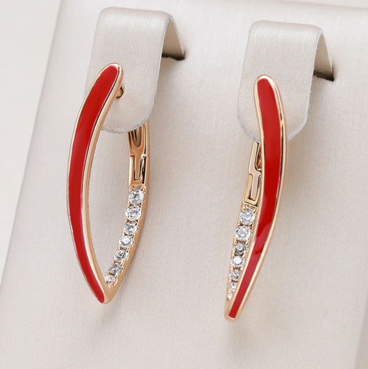 Elegant Pointed Earrings With Red Enamel In Gold
