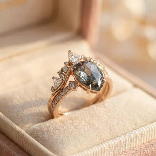Vintage Nature Stone Gold & Silver Ring